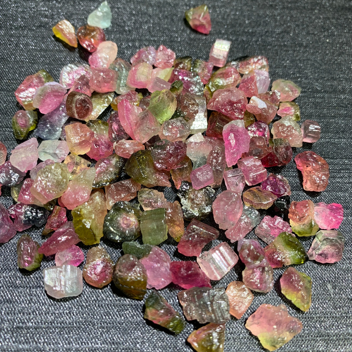 Pierres de tourmaline pastèque naturelles