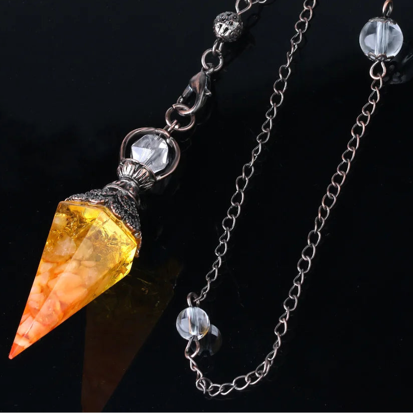 Quartz Natural Pendulum for Divination